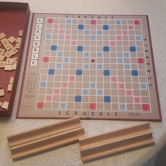 Vintage 1976 Selchow & Righter Scrabble Board Game - Picture 2 of 8